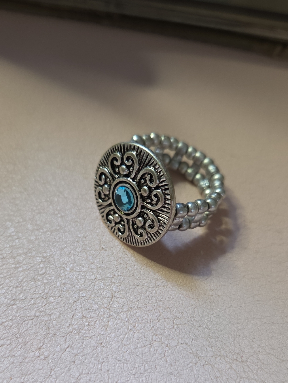 Vintage Silver-Tone Stretchy Filigree Ring with Blue Stone - Women's Jewelry